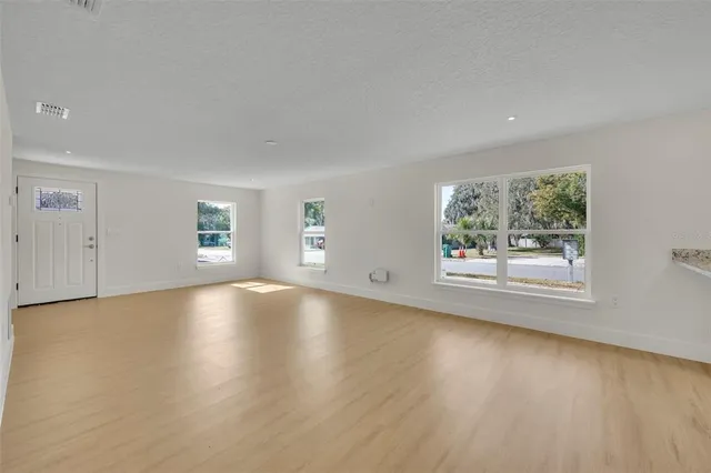 $449,975 | 1303 Stowe Avenue, Mount Dora, FL 32757