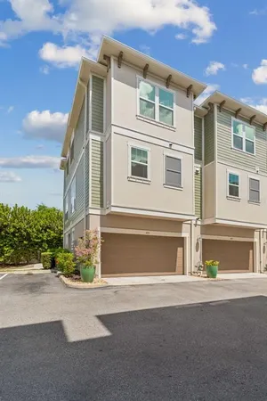 $4,250 | 426 South Lincoln Avenue, Tampa, FL 33609