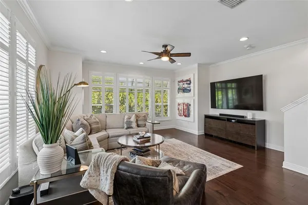 $4,250 | 426 South Lincoln Avenue, Tampa, FL 33609