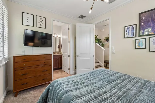 $4,250 | 426 South Lincoln Avenue, Tampa, FL 33609