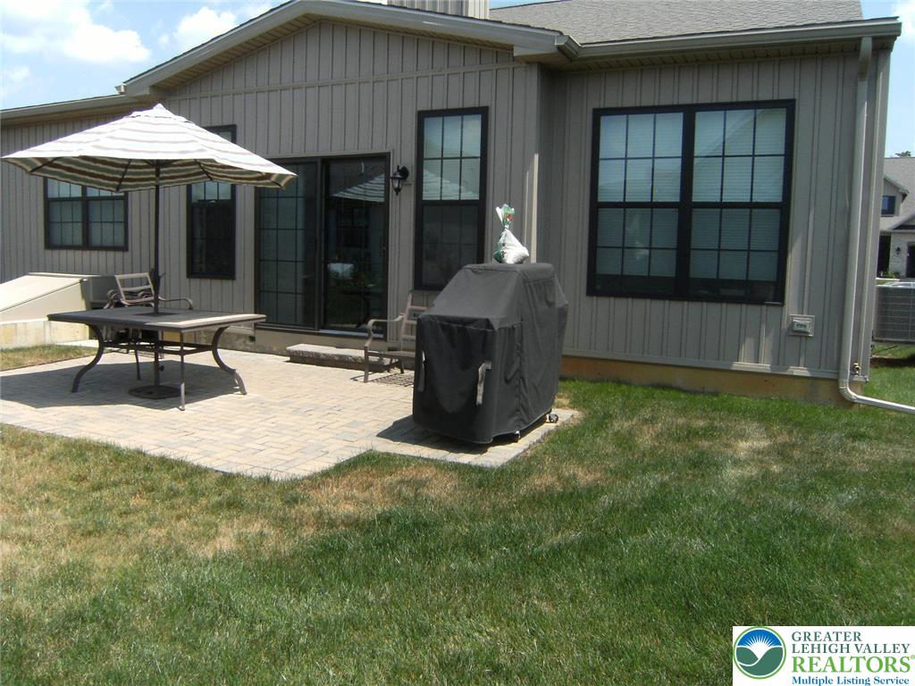 4088 Eveningstar Road Emmaus, PA 18049 - Photo 14 of 78