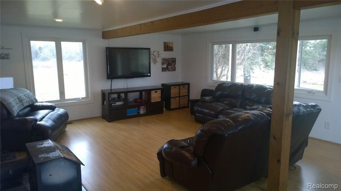 5270 Sheridan Line Road Croswell, MI 48422 - Photo 9 of 30 s8.jpg