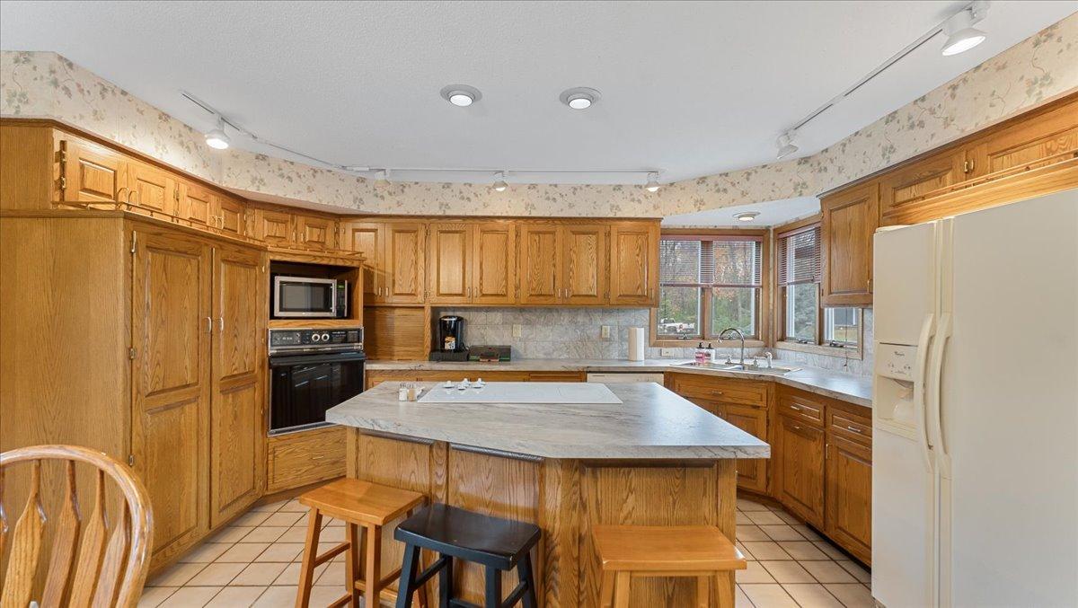 310 5th Street Northeast Milaca, MN 56353 - Photo 23 of 44