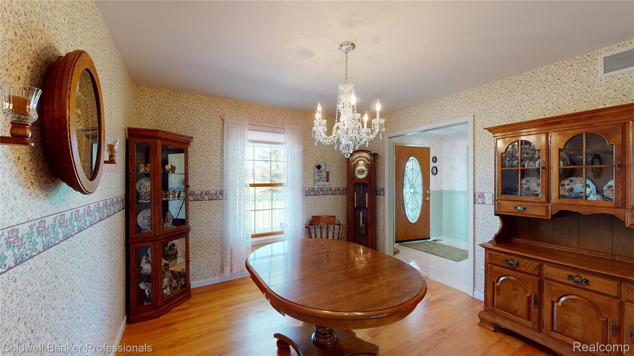 935 North Summers Road Imlay City, MI 48444 - Photo 37 of 73 Formal into foyer.jpg