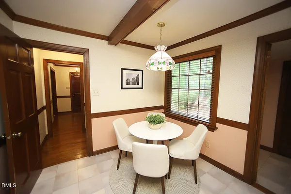 $650,000 | 305 Melanie Lane, Cary, NC 27511