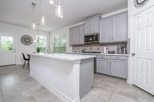 $2,750 | 1217 Naranjo Drive, Georgetown, TX 78628