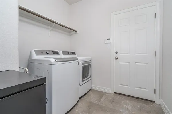 $2,750 | 1217 Naranjo Drive, Georgetown, TX 78628