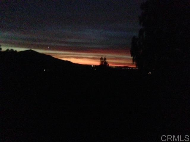 3474 Trinas Way Jamul, CA 91935 - Photo 3 of 7 a view of an empty room and kitchen stove top