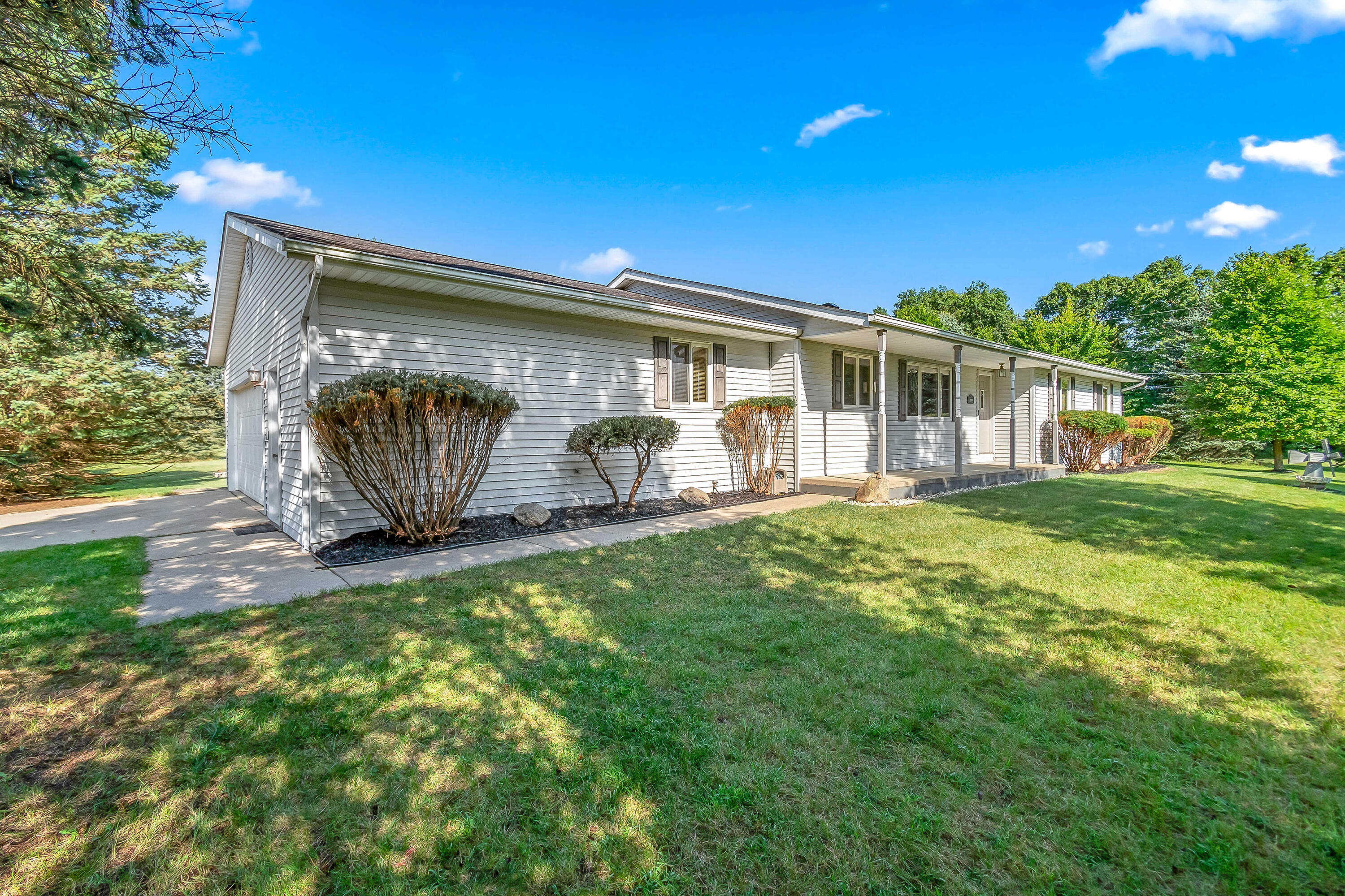 1830 Noon Road Jackson, MI 49201 - Photo 11 of 69 27
