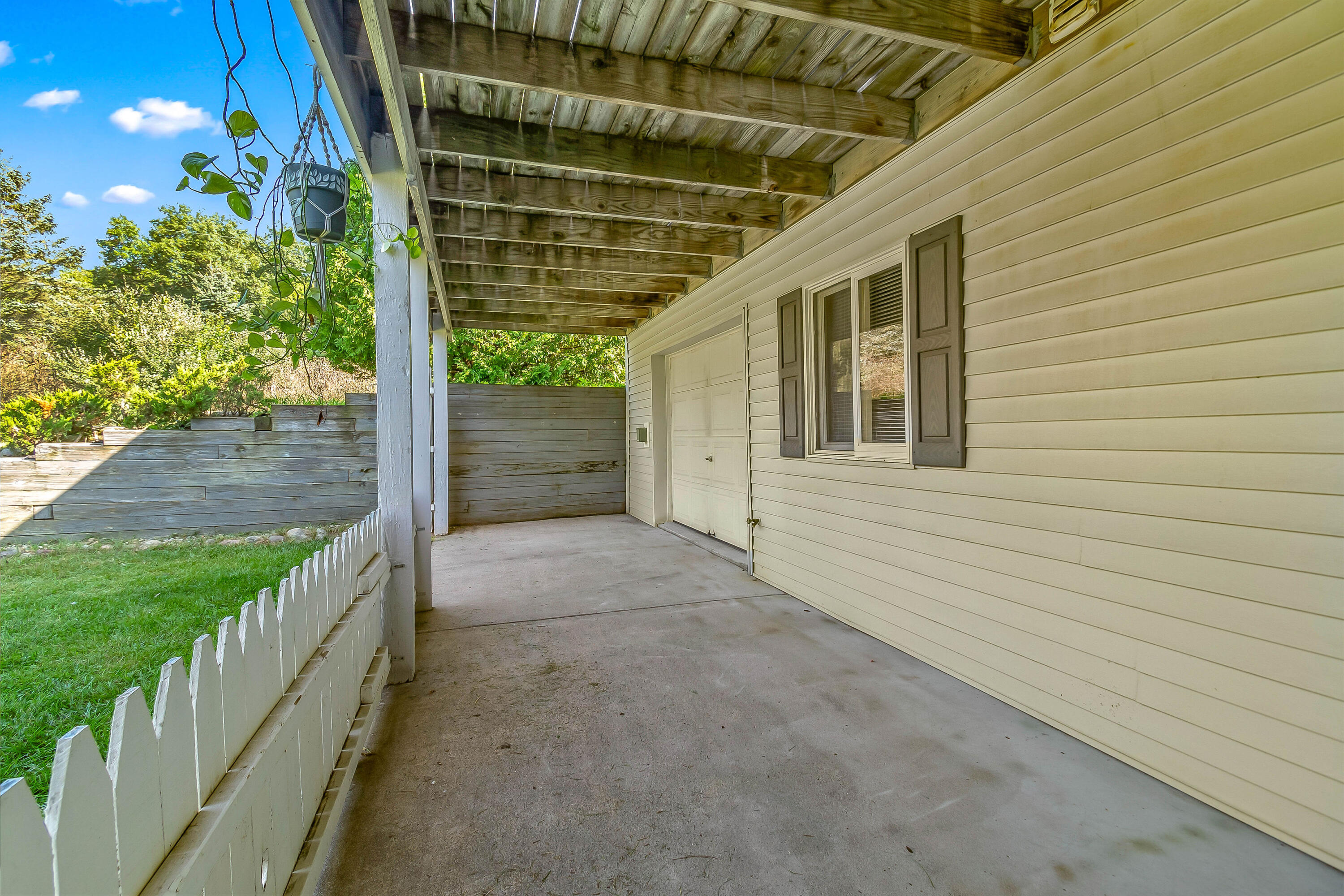 1830 Noon Road Jackson, MI 49201 - Photo 38 of 69 44