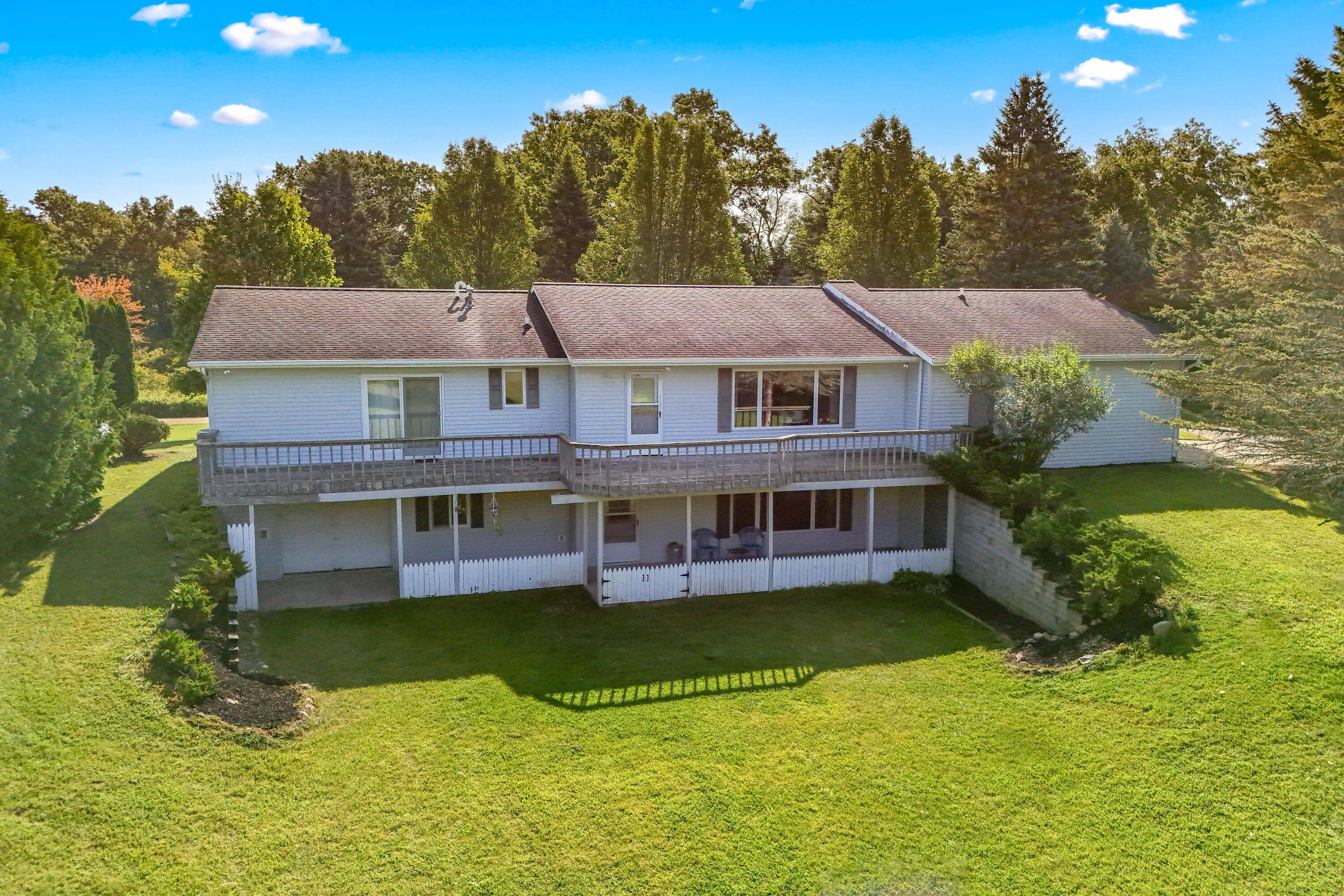 1830 Noon Road Jackson, MI 49201 - Photo 8 of 69 13
