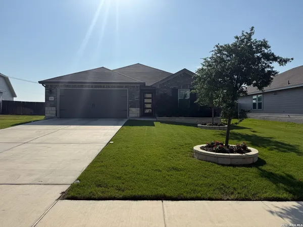 $2,250 | 206 Santo Spirit Road, Hutto, TX 78634