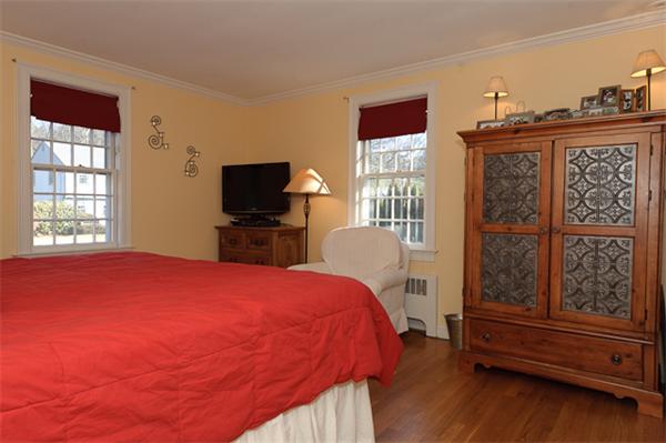 21 Longmeadow Road Hingham, MA 02043 - Photo 13 of 20 Gallery Image 13