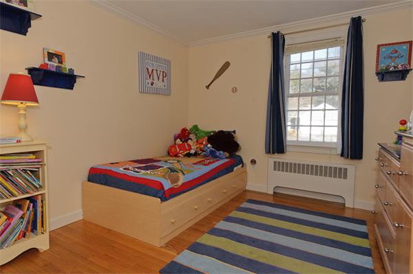 21 Longmeadow Road Hingham, MA 02043 - Photo 14 of 20 Gallery Image 14