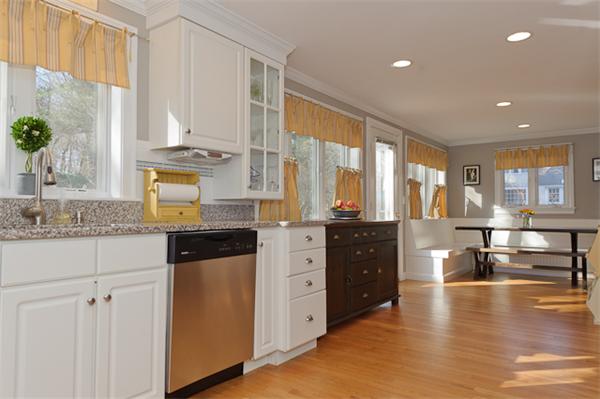 21 Longmeadow Road Hingham, MA 02043 - Photo 7 of 20 Gallery Image 7