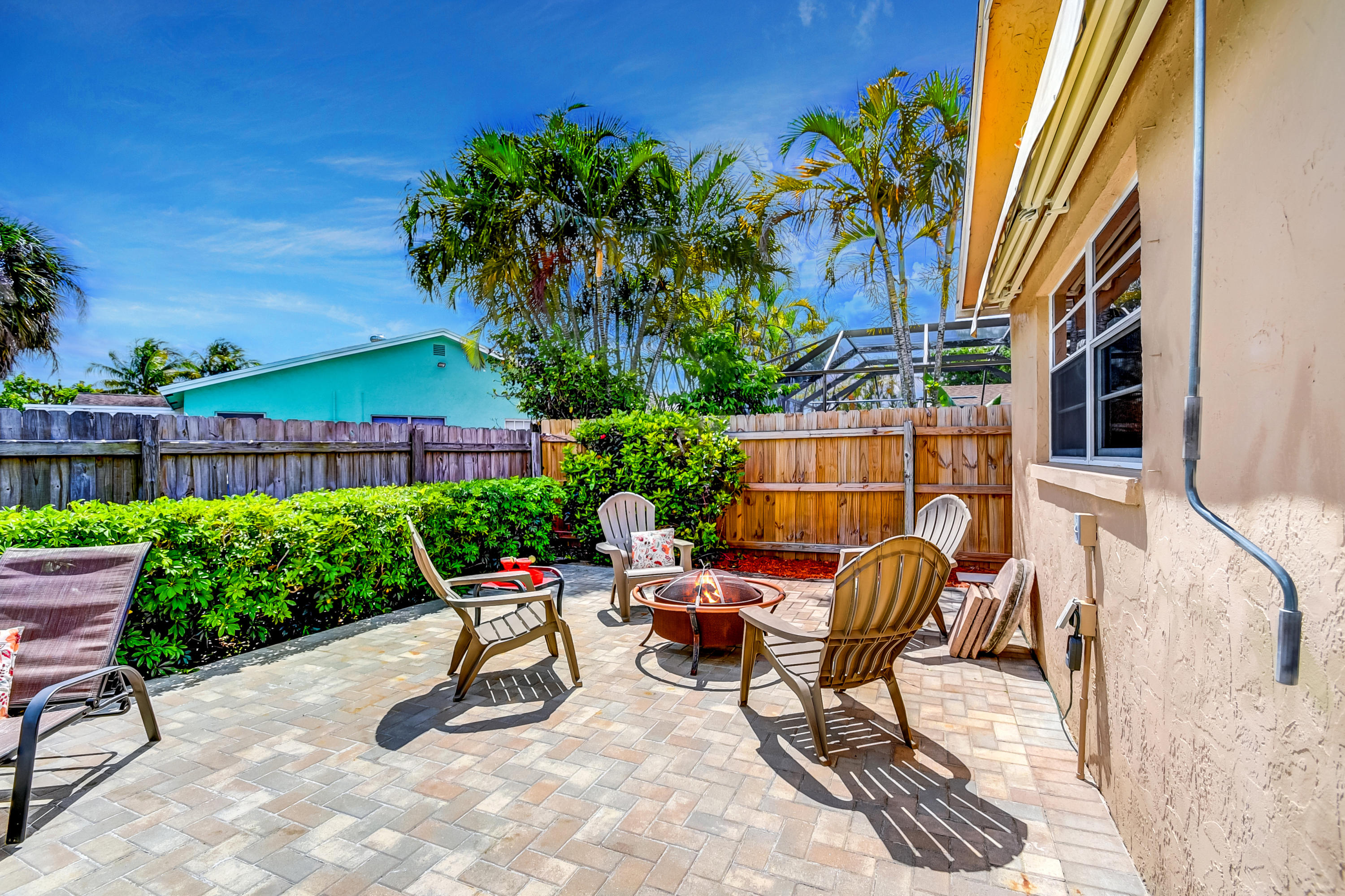 9230 Southwest 16th Street Boca Raton, FL 33428 - Photo 35 of 43 Patio
