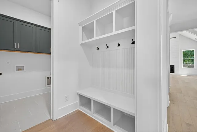 a view of an empty walk in closet