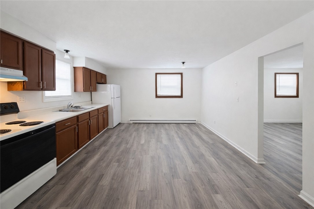 121 Warner Street Rochester, NY 14606 - Photo 13 of 20