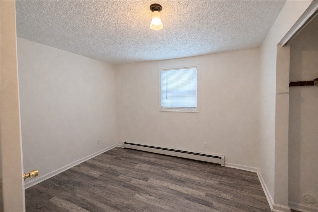 121 Warner Street Rochester, NY 14606 - Photo 17 of 20