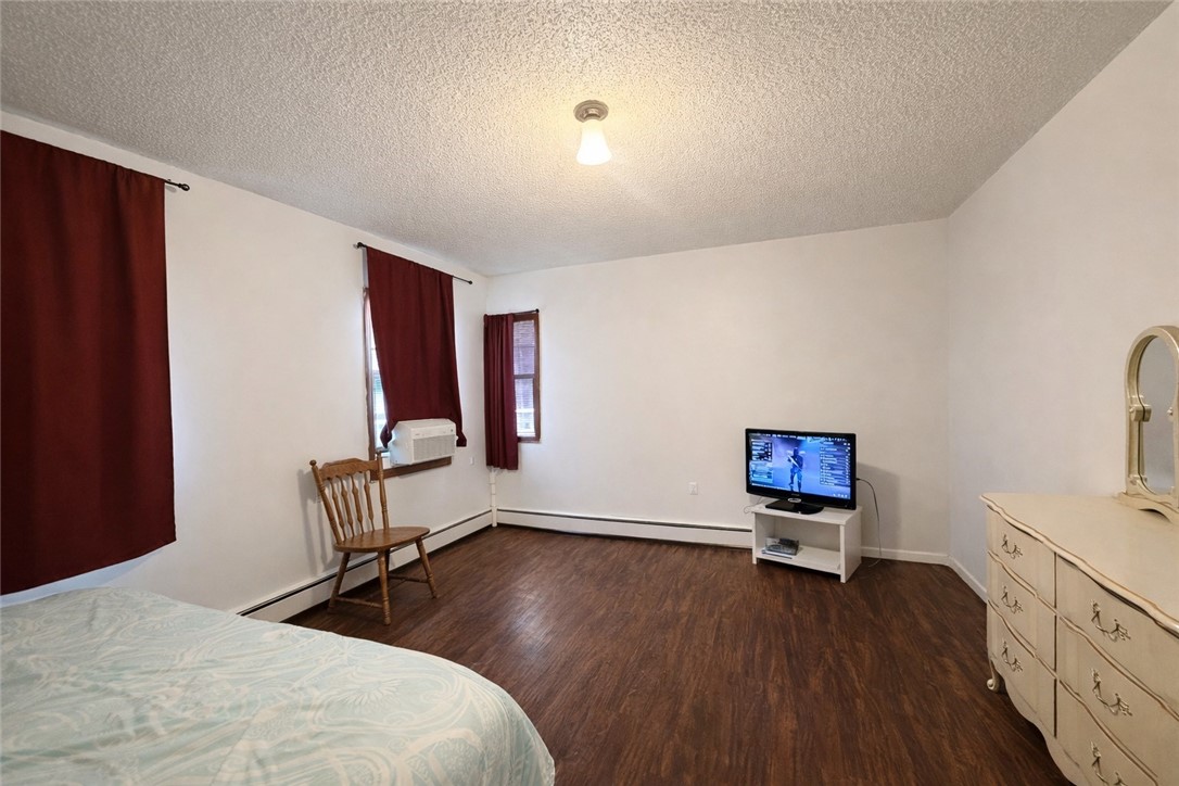 121 Warner Street Rochester, NY 14606 - Photo 10 of 20