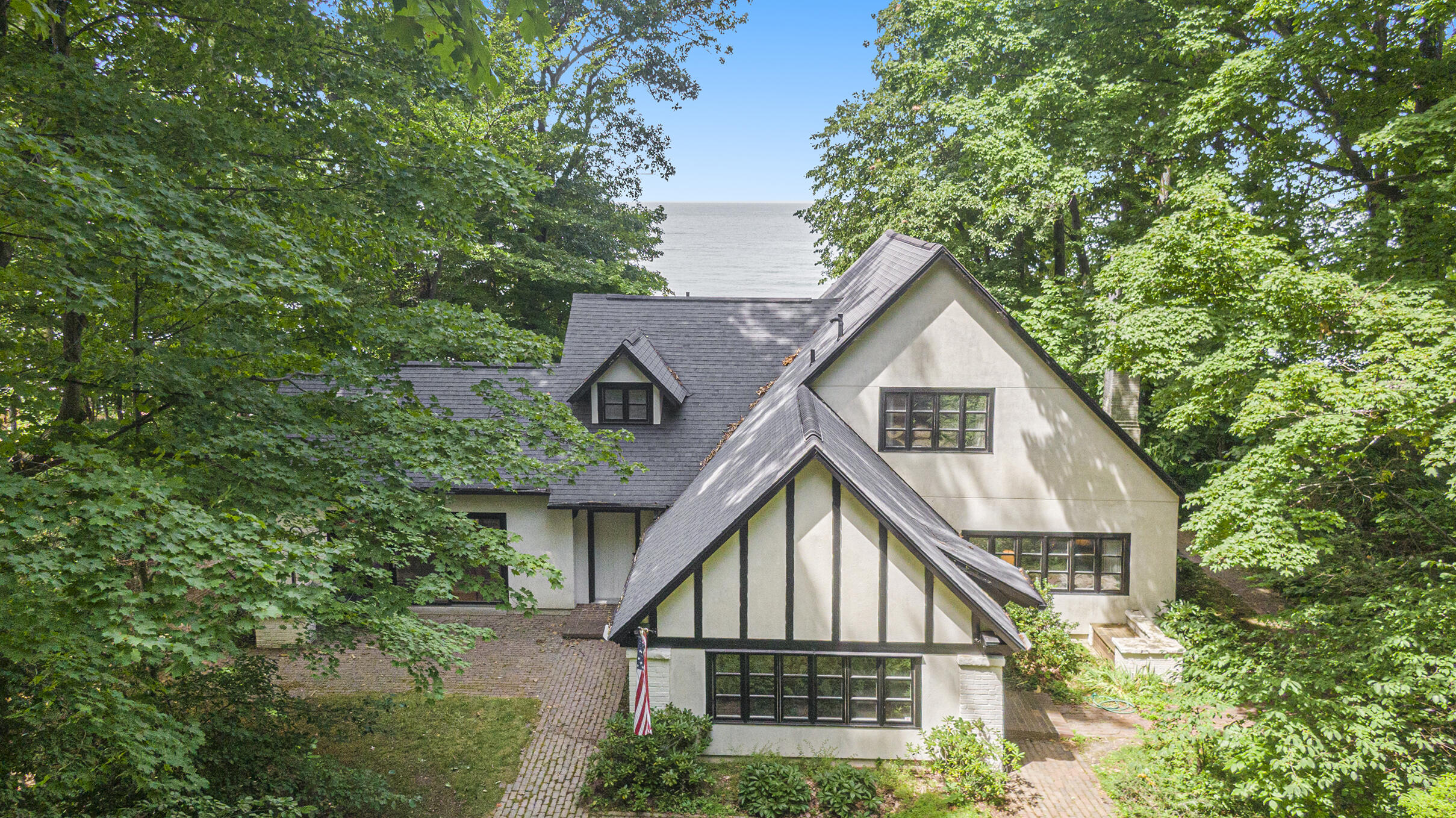 14598 Lakeshore Road Lakeside, MI 49116 - Photo 27 of 39 DJI_0008