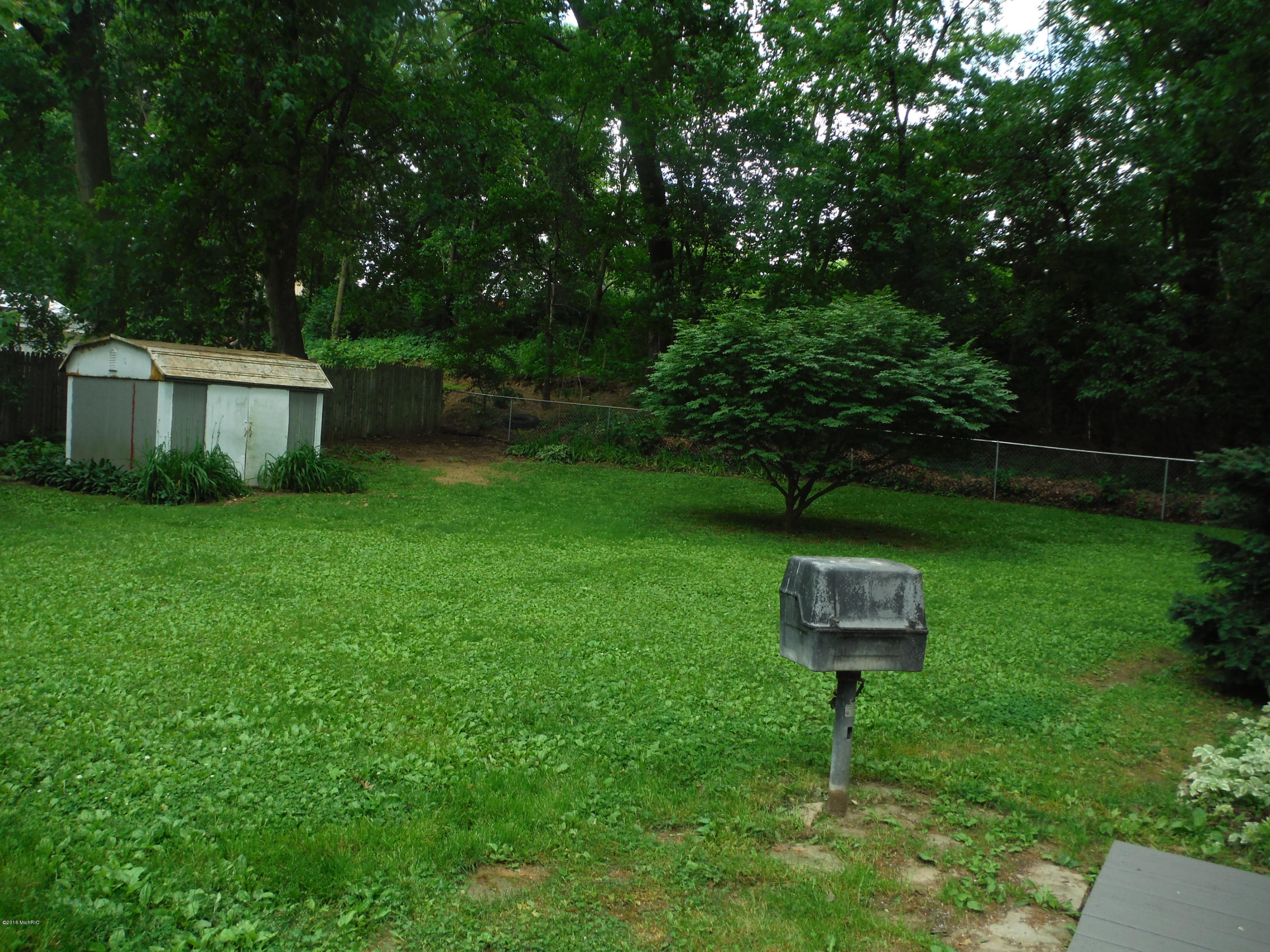 314 North 30th Street Springfield, MI 49037 - Photo 20 of 25 DSCF0654