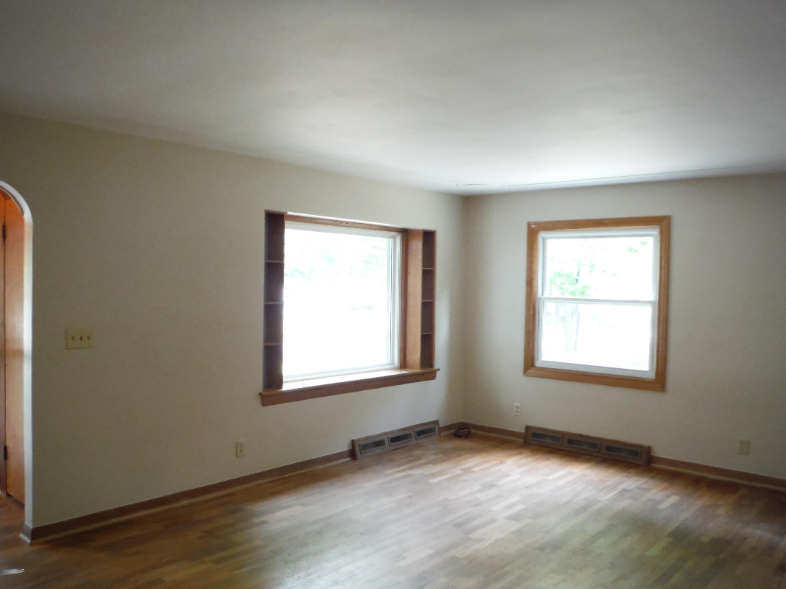 314 North 30th Street Springfield, MI 49037 - Photo 2 of 25 DSCF0692