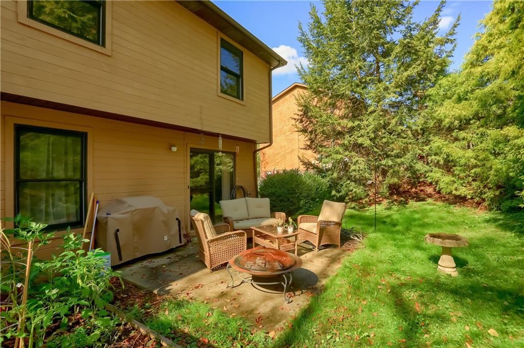 9250 Highland Road Pittsburgh, PA 15237 - Photo 25 of 25 A great place for a cook out on the grill or to just enjoy a good book.