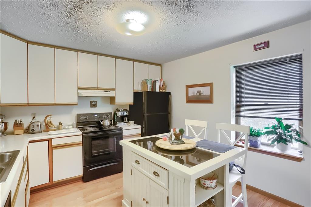 9250 Highland Road Pittsburgh, PA 15237 - Photo 8 of 25 The kitchen is large enough for a table and chairs or an "island". Disclosure