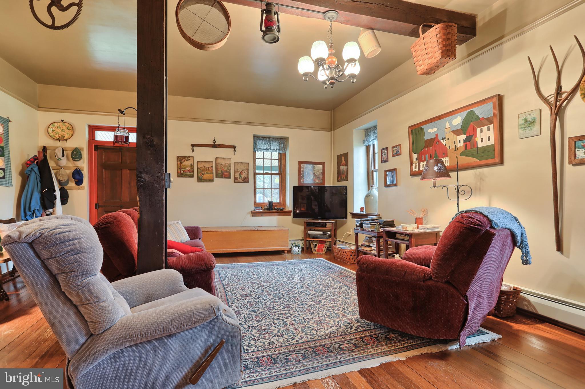 30 Deck Road Richland, PA 17087 - Photo 8 of 59 Wood floor in great room