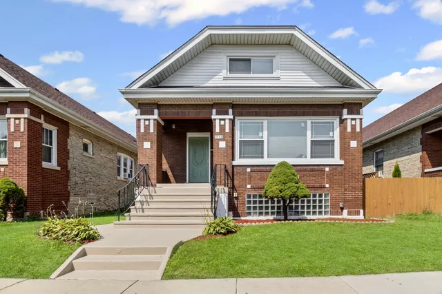 $469,900 | 1932 East Avenue, Berwyn, IL 60402