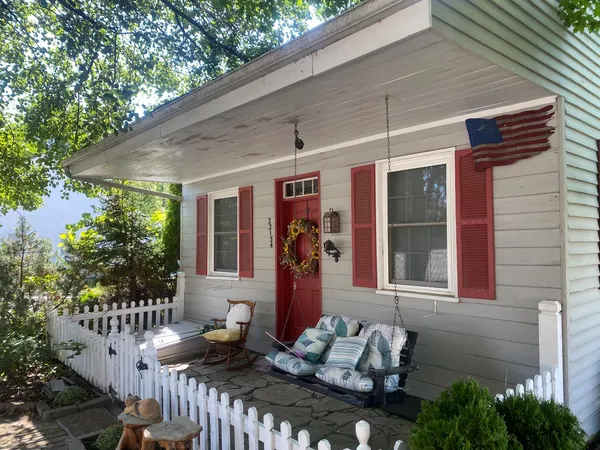 $179,900 | 22134 Water Street, Oldenburg, IN 47006