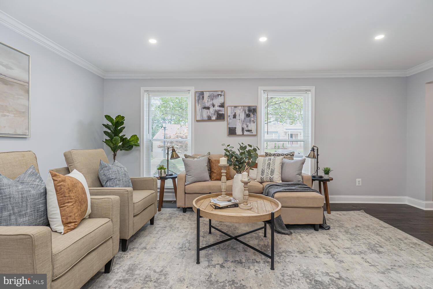 9020 Moonstone Road Baltimore, MD 21236 - Photo 5 of 30 a living room with furniture and a large window
