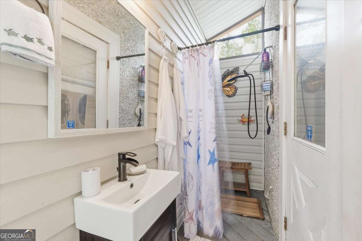 1000 Sea Island Road, Unit 68 St. Simons, GA 31522 - Photo 16 of 19 Custom Outdoor Private Shower with 2 entrances