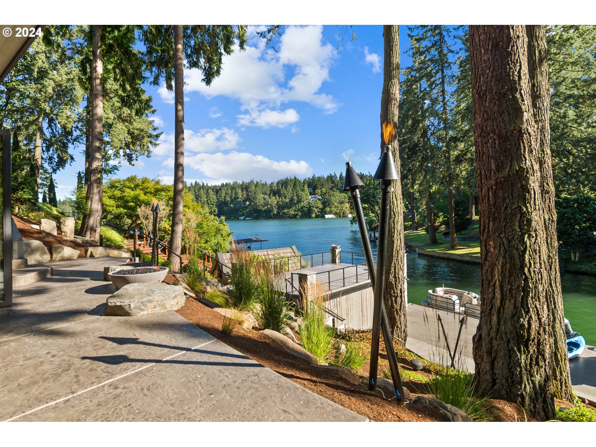 1810 North Shr Road Lake Oswego, OR 97034 - Photo 15 of 47 Gallery Image 15