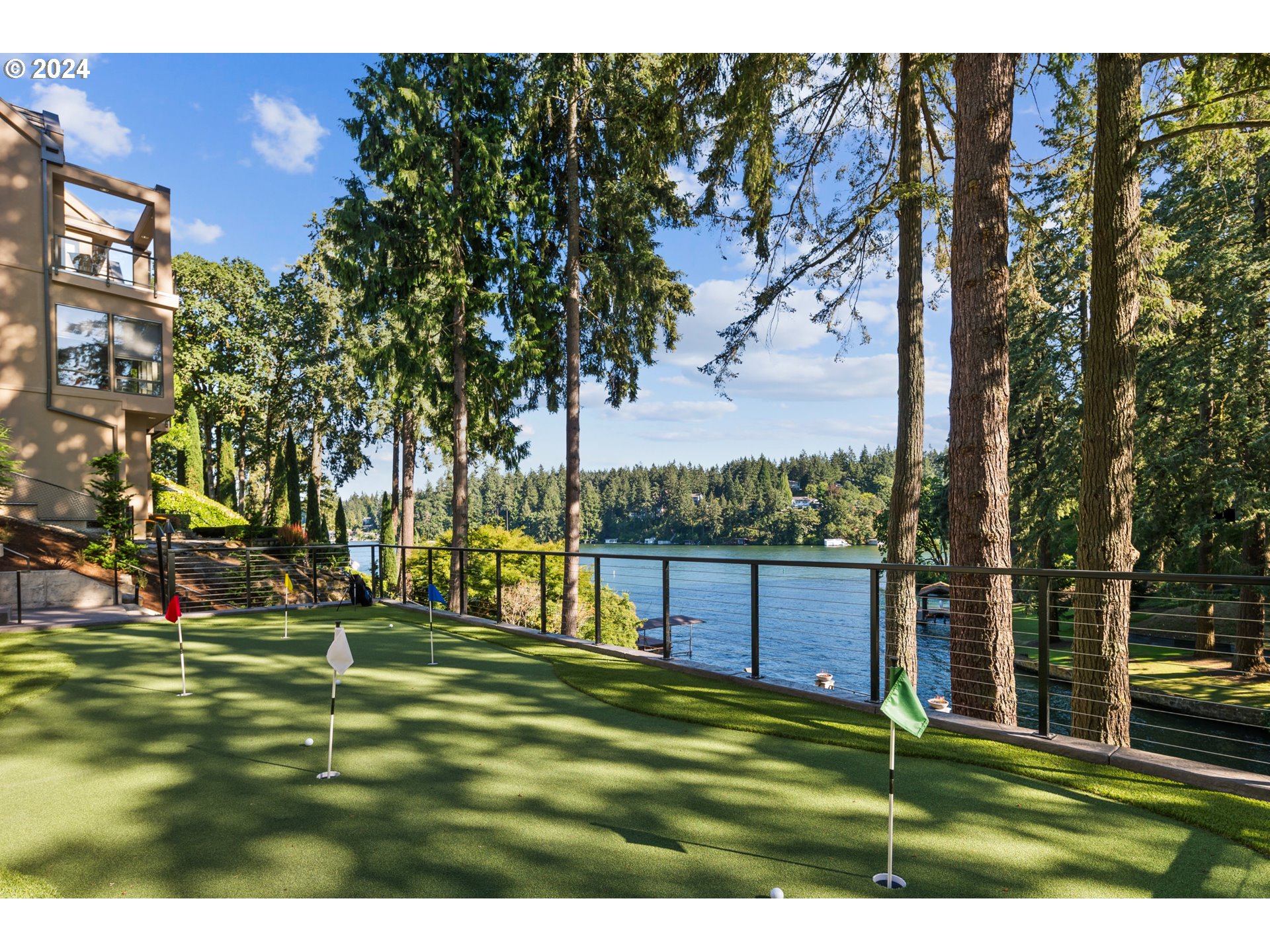 1810 North Shr Road Lake Oswego, OR 97034 - Photo 17 of 47 Gallery Image 17