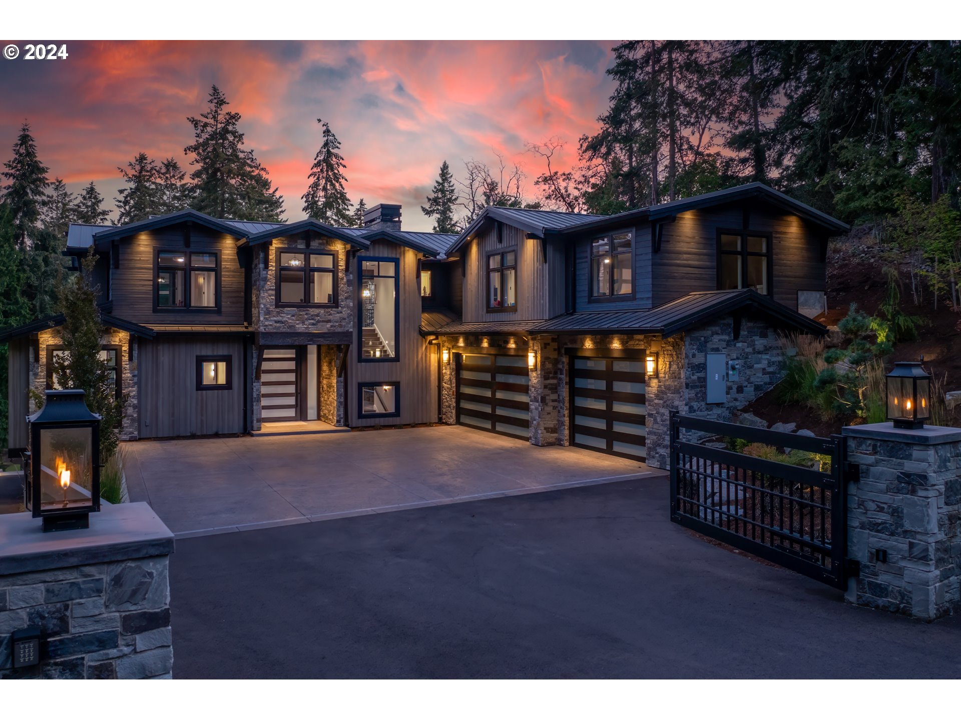 1810 North Shr Road Lake Oswego, OR 97034 - Photo 2 of 47 Gallery Image 2