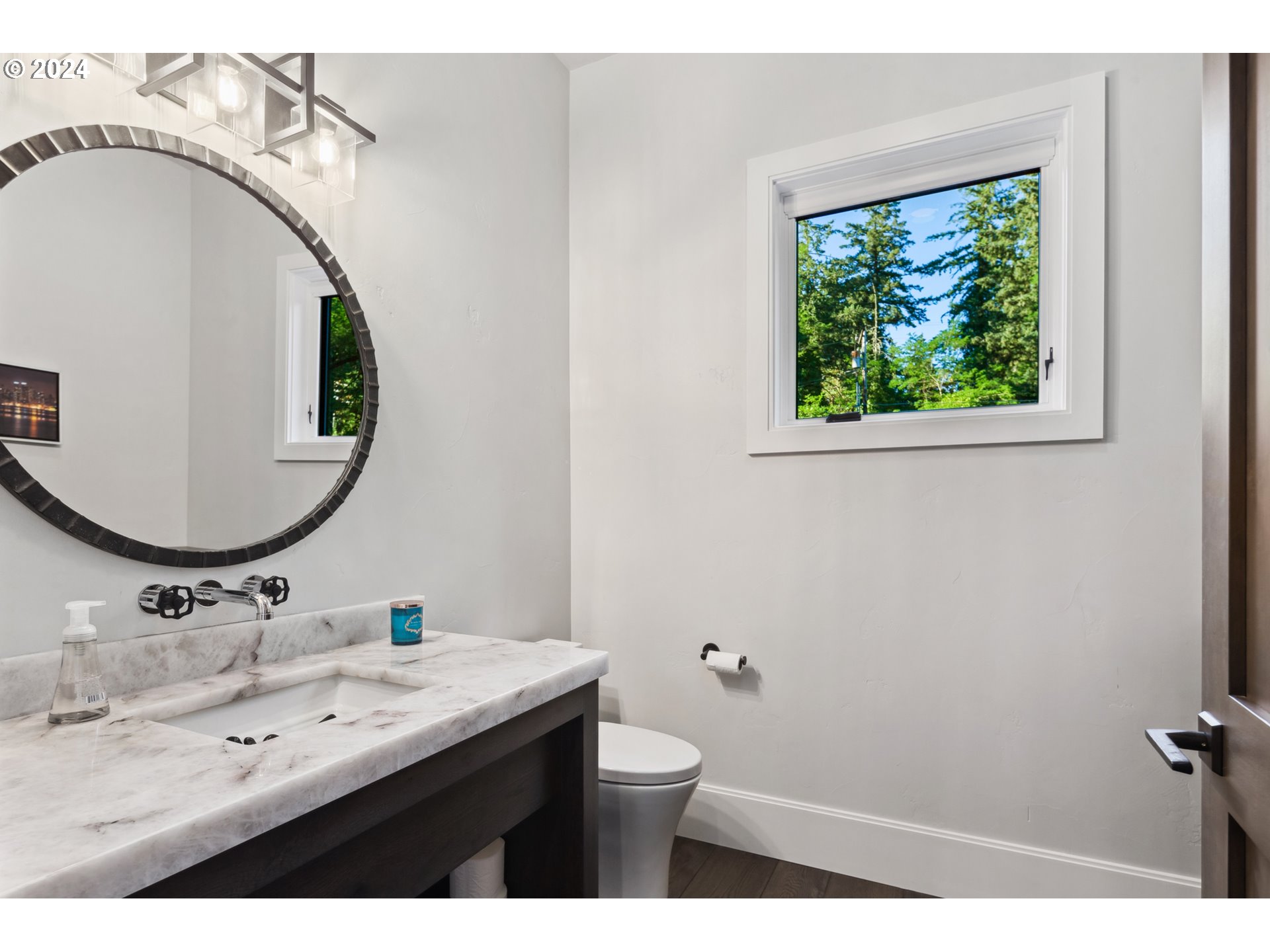 1810 North Shr Road Lake Oswego, OR 97034 - Photo 34 of 47 Gallery Image 34