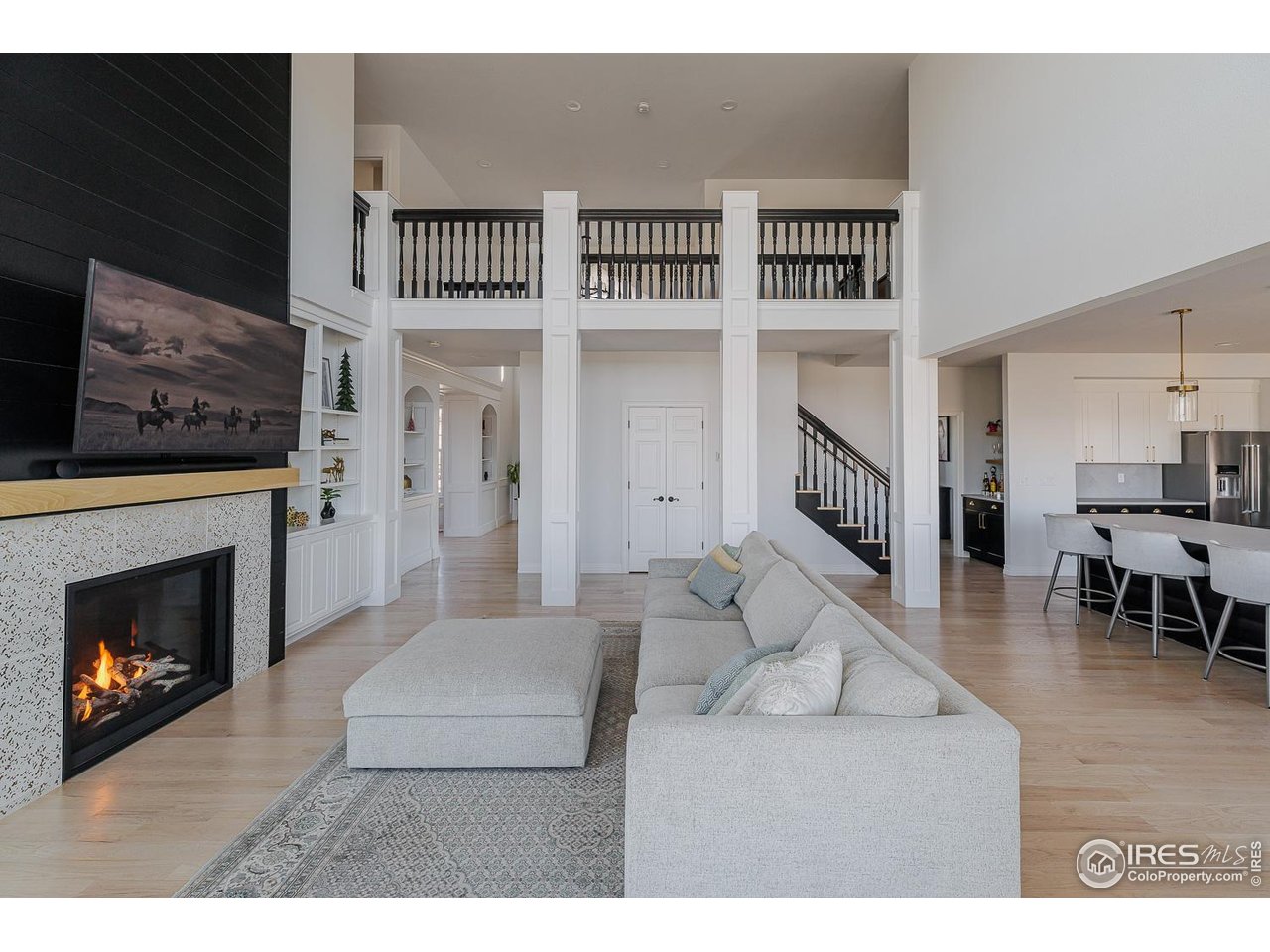 7401 Deerfield Road Longmont, CO 80503 - Photo 8 of 49 Soaring ceilings