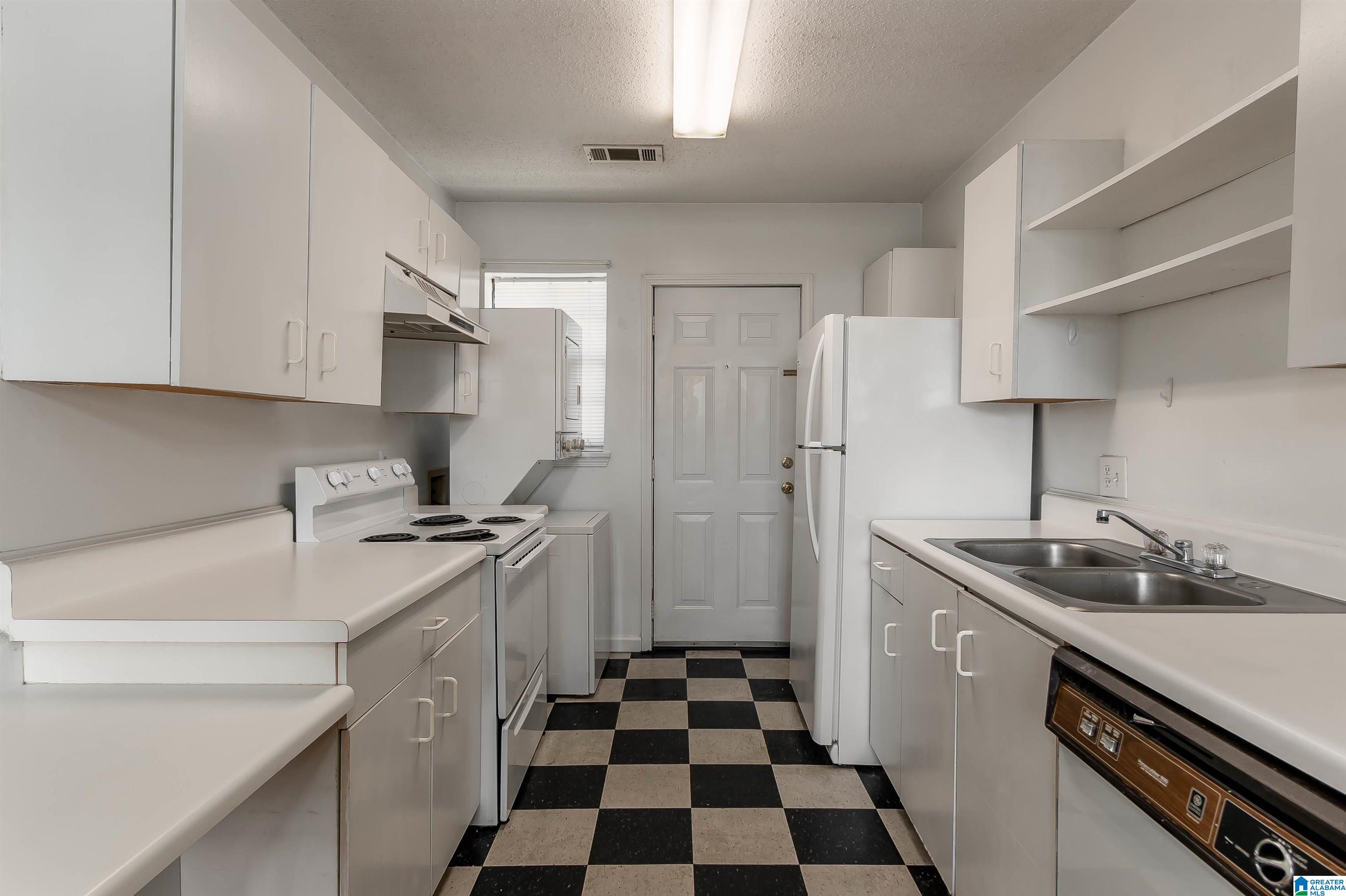 901 Hargrove Road, Unit 13C Tuscaloosa, AL 35401 - Photo 7 of 28