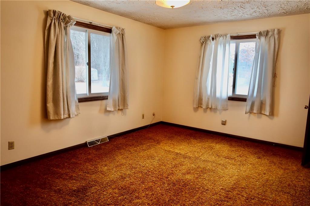 45 Plummer McCullough Road Mercer, PA 16137 - Photo 19 of 50 an empty room with window