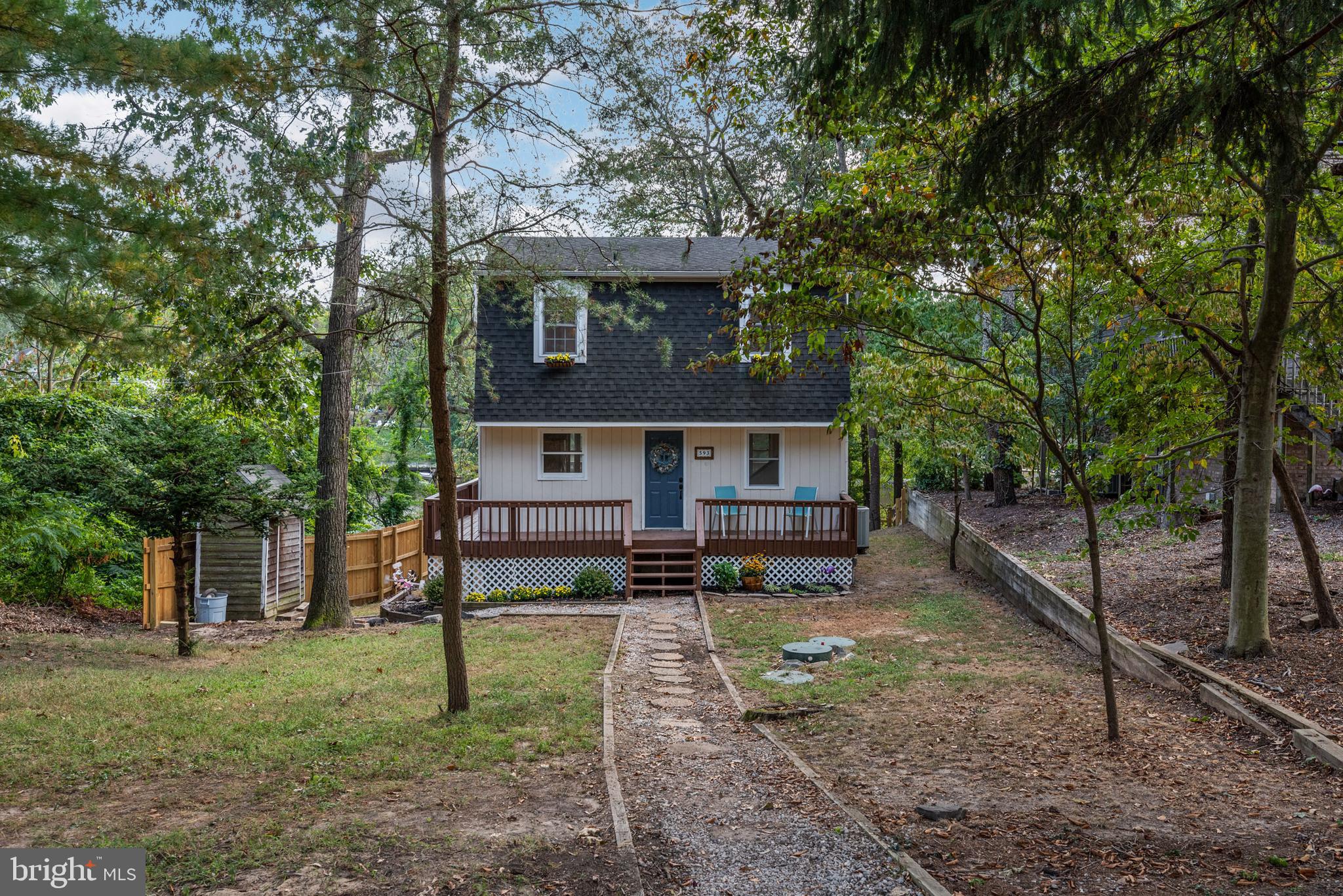 593 Riverside Drive Pasadena, MD 21122 - Photo 2 of 31