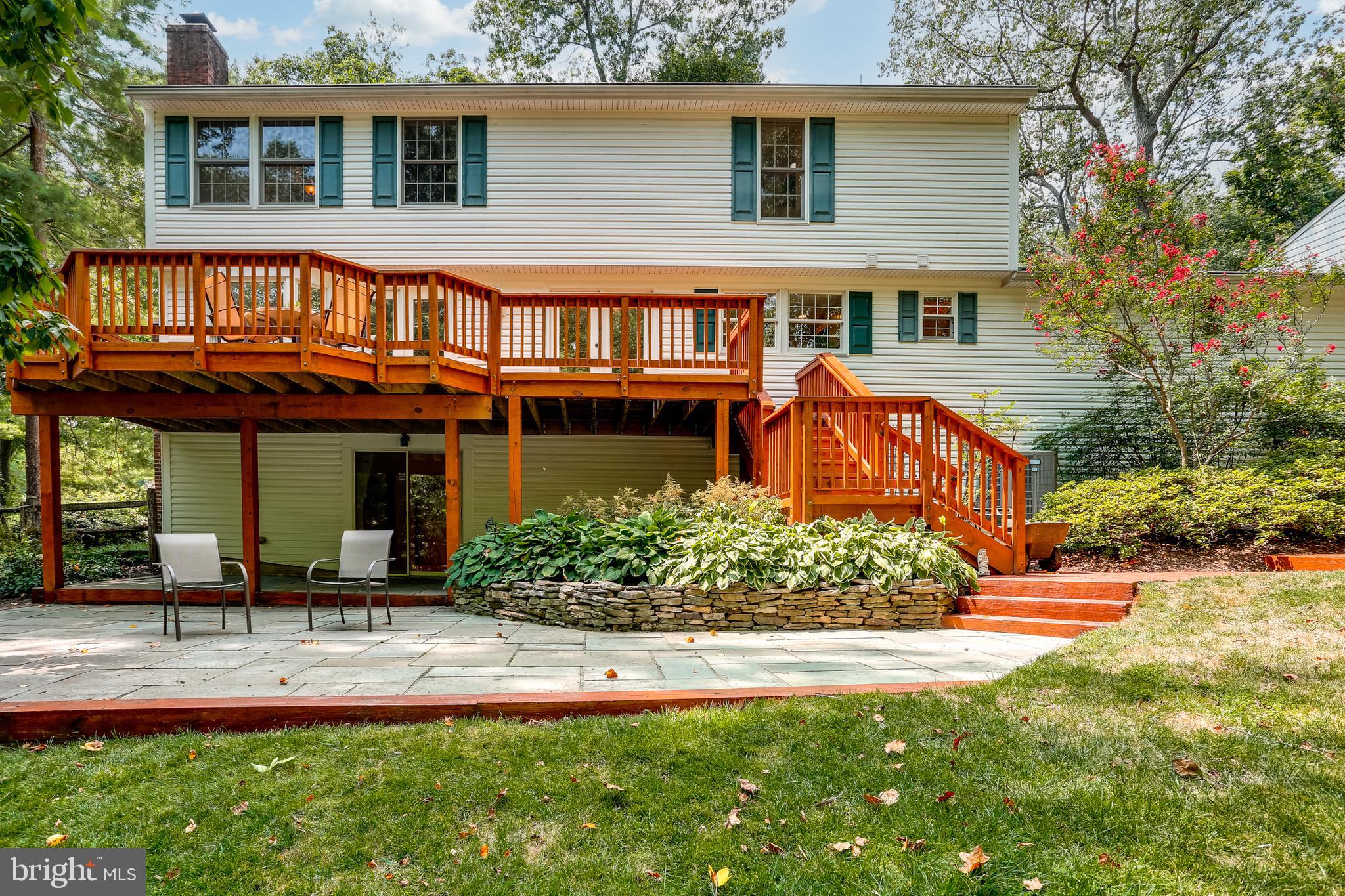 1395 Concord Point Lane Reston, VA 20194 - Photo 37 of 68 Rear view of the house, deck and patio