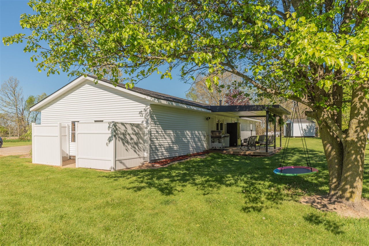 12199 North Meridian Road Pleasant Lake, MI 49272 - Photo 8 of 48