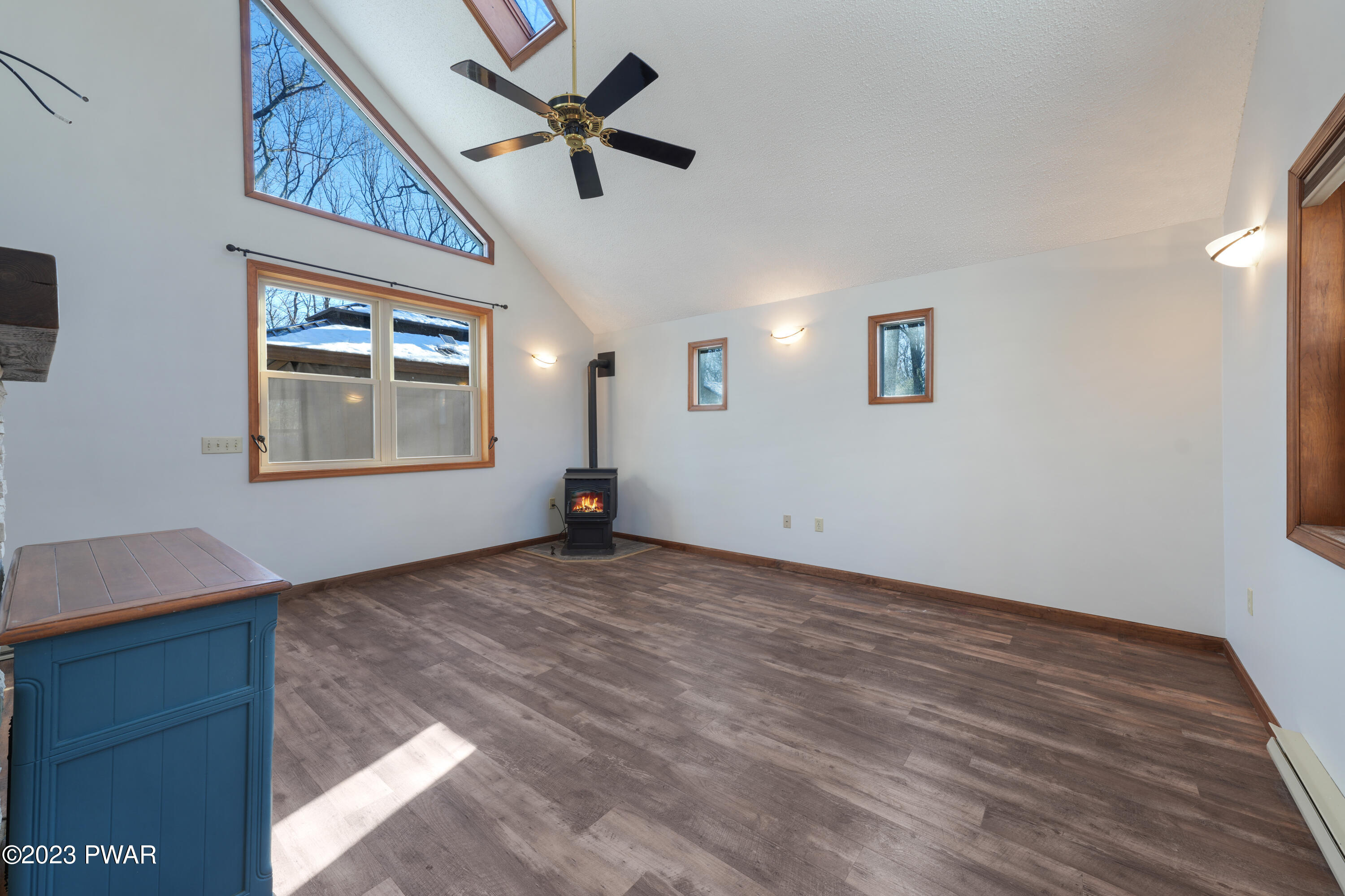 105 Bald Ridge Road Milford, PA 18337 - Photo 6 of 30 LEX00049