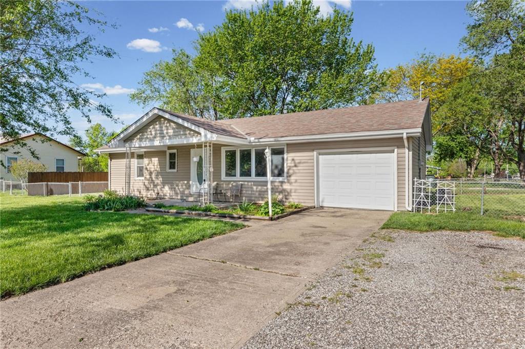 401 South Madison Street Spring Hill, KS 66083 - Photo 23 of 24
