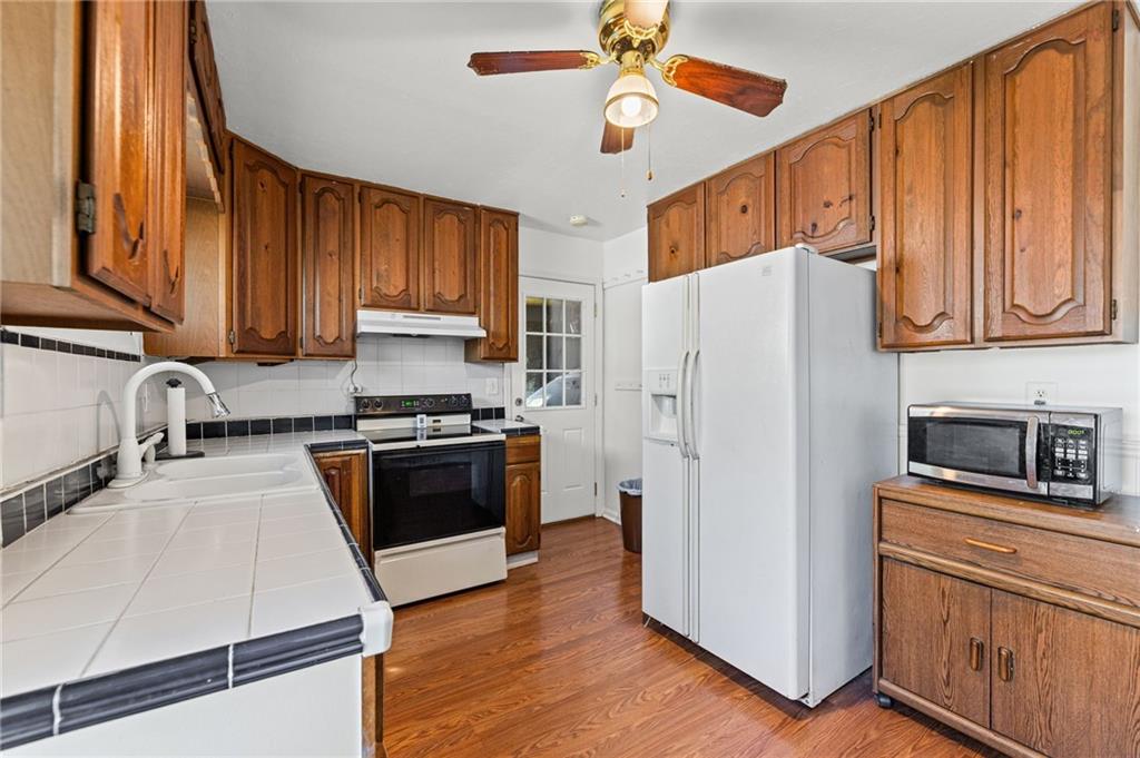 401 South Madison Street Spring Hill, KS 66083 - Photo 8 of 24