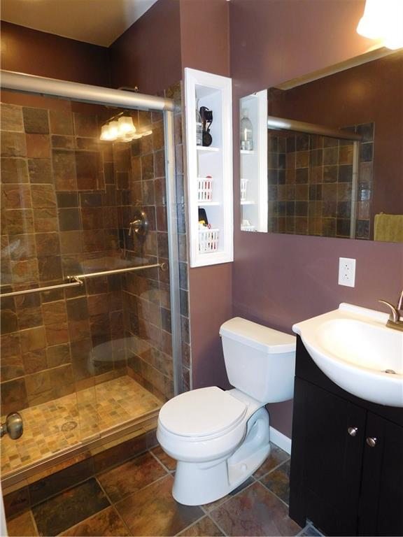 492 Tank Farm Road Aliquippa, PA 15001 - Photo 10 of 25 Gallery Image 10