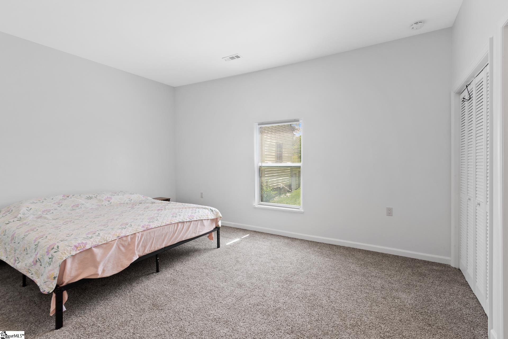 904 West Hampton Street Laurens, SC 29360 - Photo 17 of 35