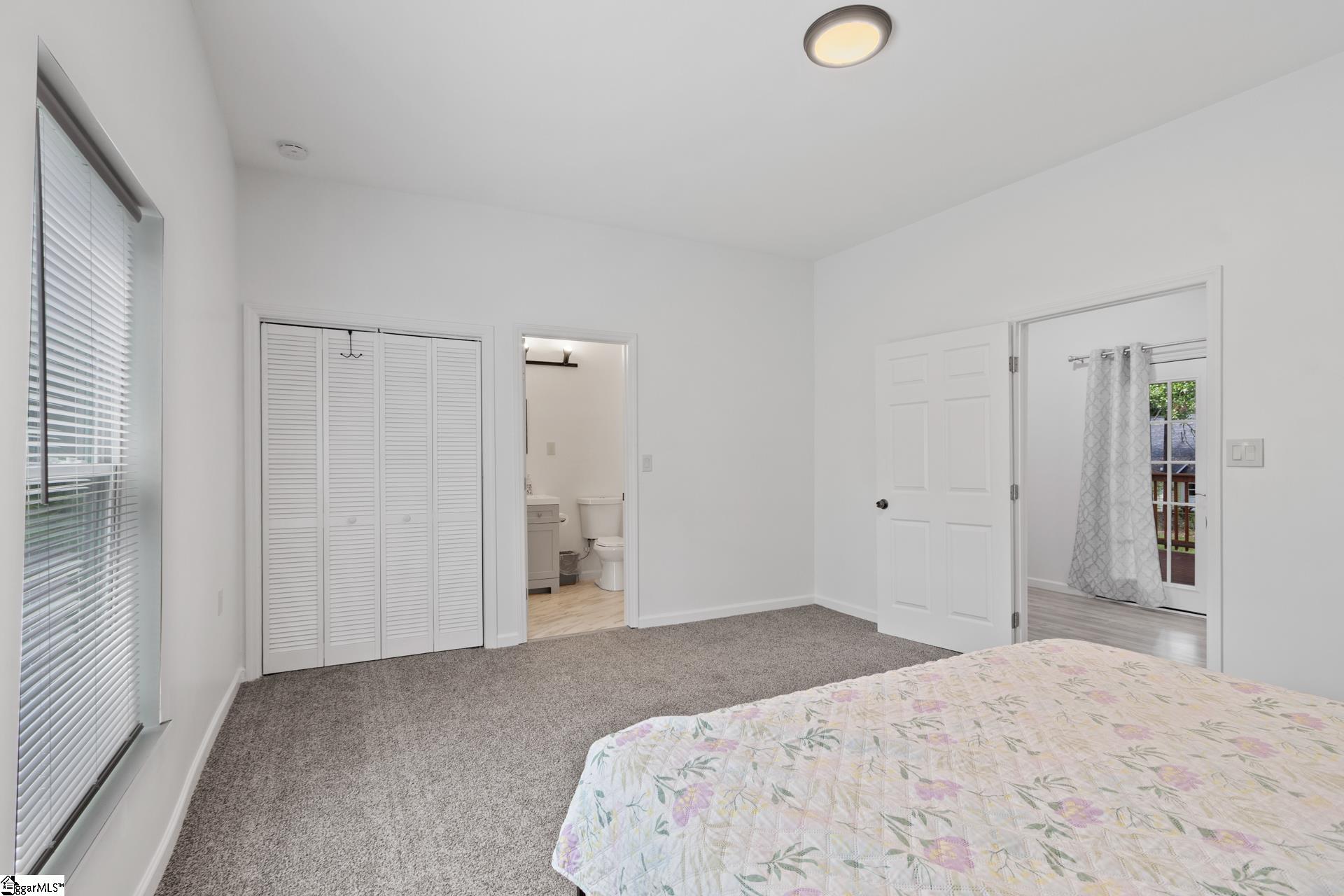 904 West Hampton Street Laurens, SC 29360 - Photo 19 of 35
